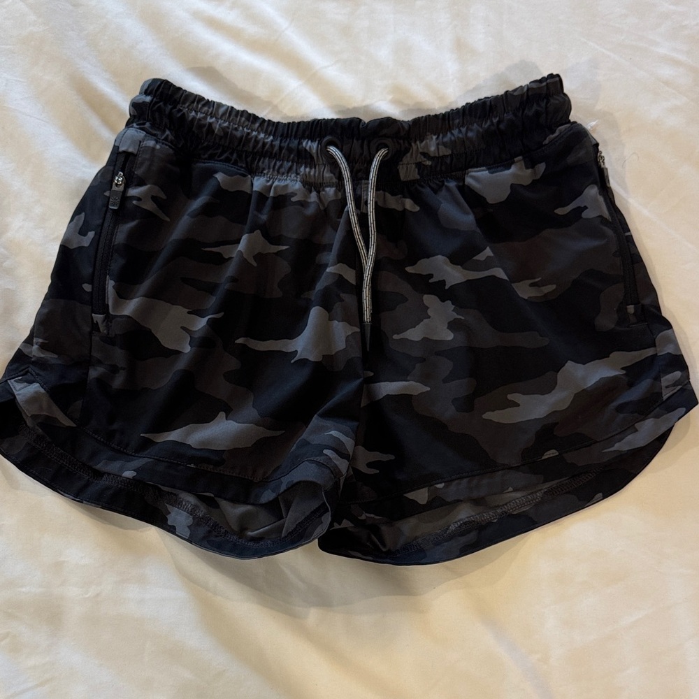 Athleta Girl Black and Gray Camouflage Athletic Shorts XL/14
